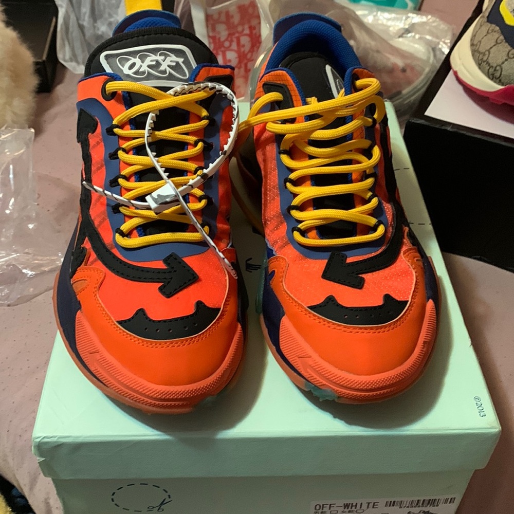 Brand New /OFF WHITE SNEAKERS